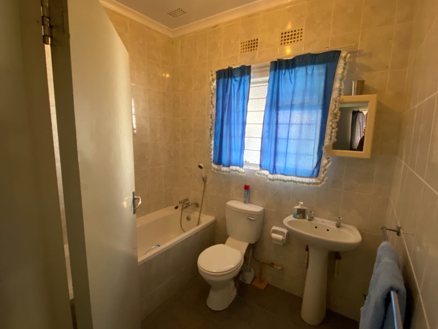 4 Bedroom Property for Sale in Protea Park North West